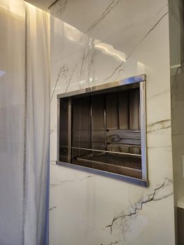 Revestimento interno com moldura e elevatório